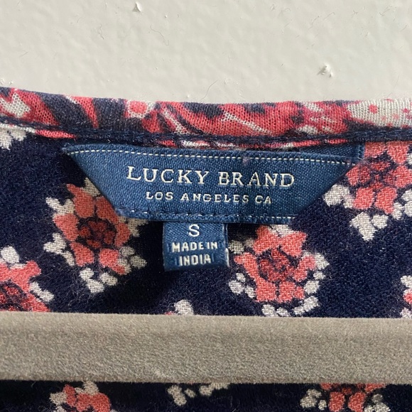 Lucky Brand Red and Navy Border Floral Bandana Print High Low Back Slit Tunic - Picture 4 of 5